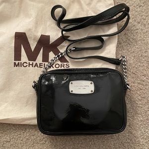 Michael Kors Jet Set Patent Black Crossbody